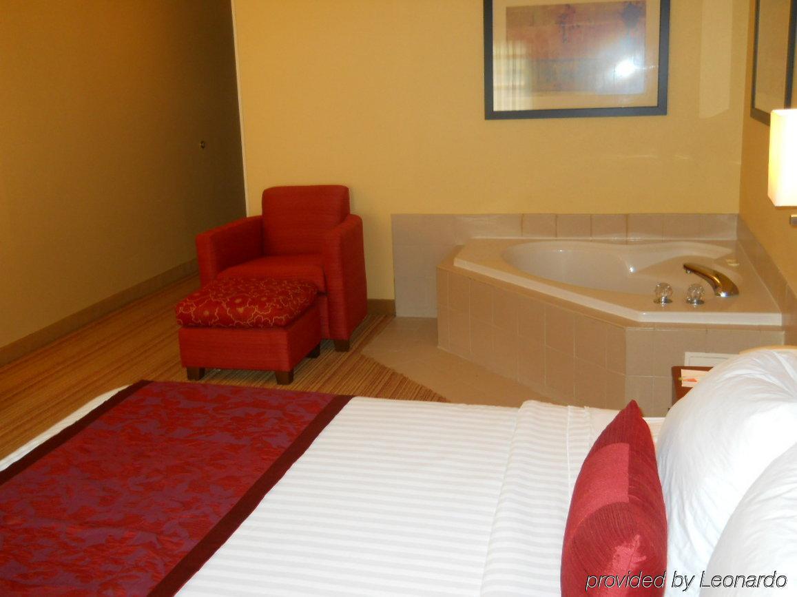 Holiday Inn Express Tifton By Ihg Værelse billede